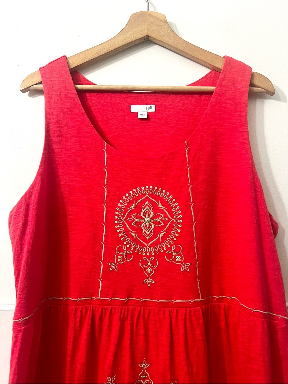 Sleeveless Red Embroidered Maxi Dress - Picture 3 of 9